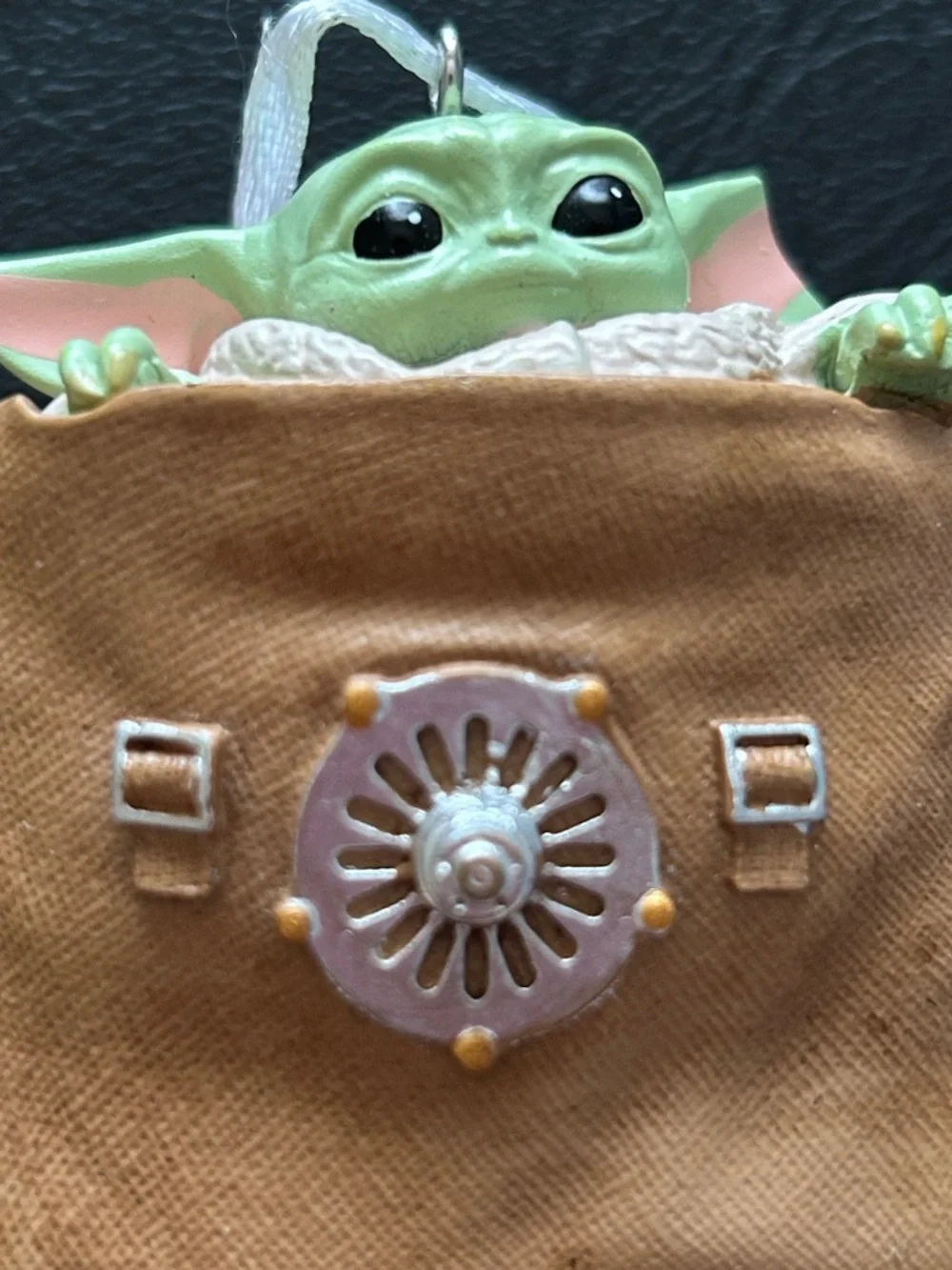 Hallmark Star Wars The Mandalorian Grogu in Satchel Ornament - NEW No Box
